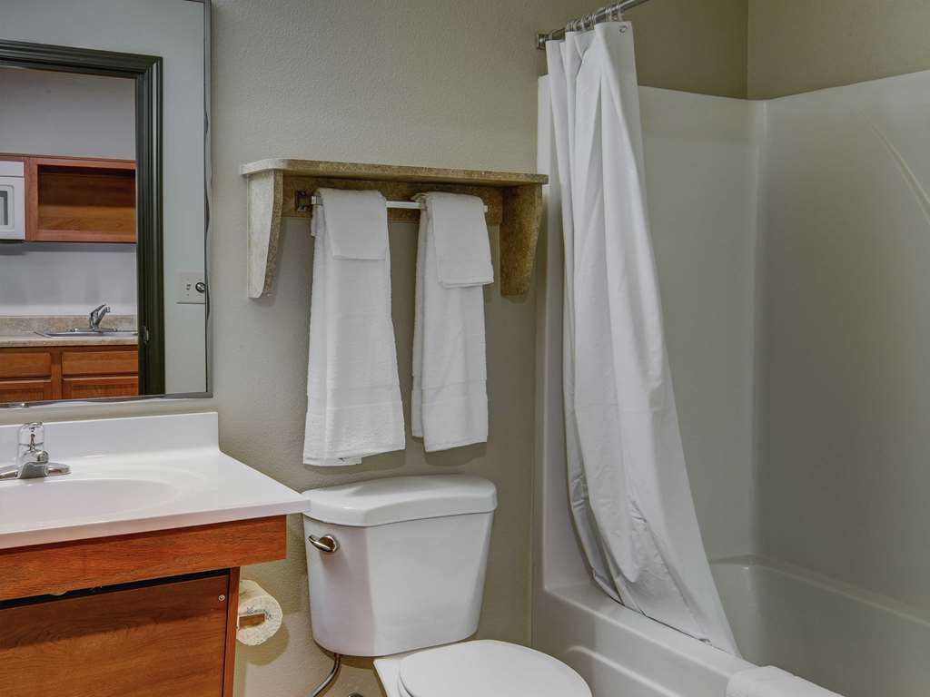 Woodspring Suites Augusta Riverwatch Стая снимка